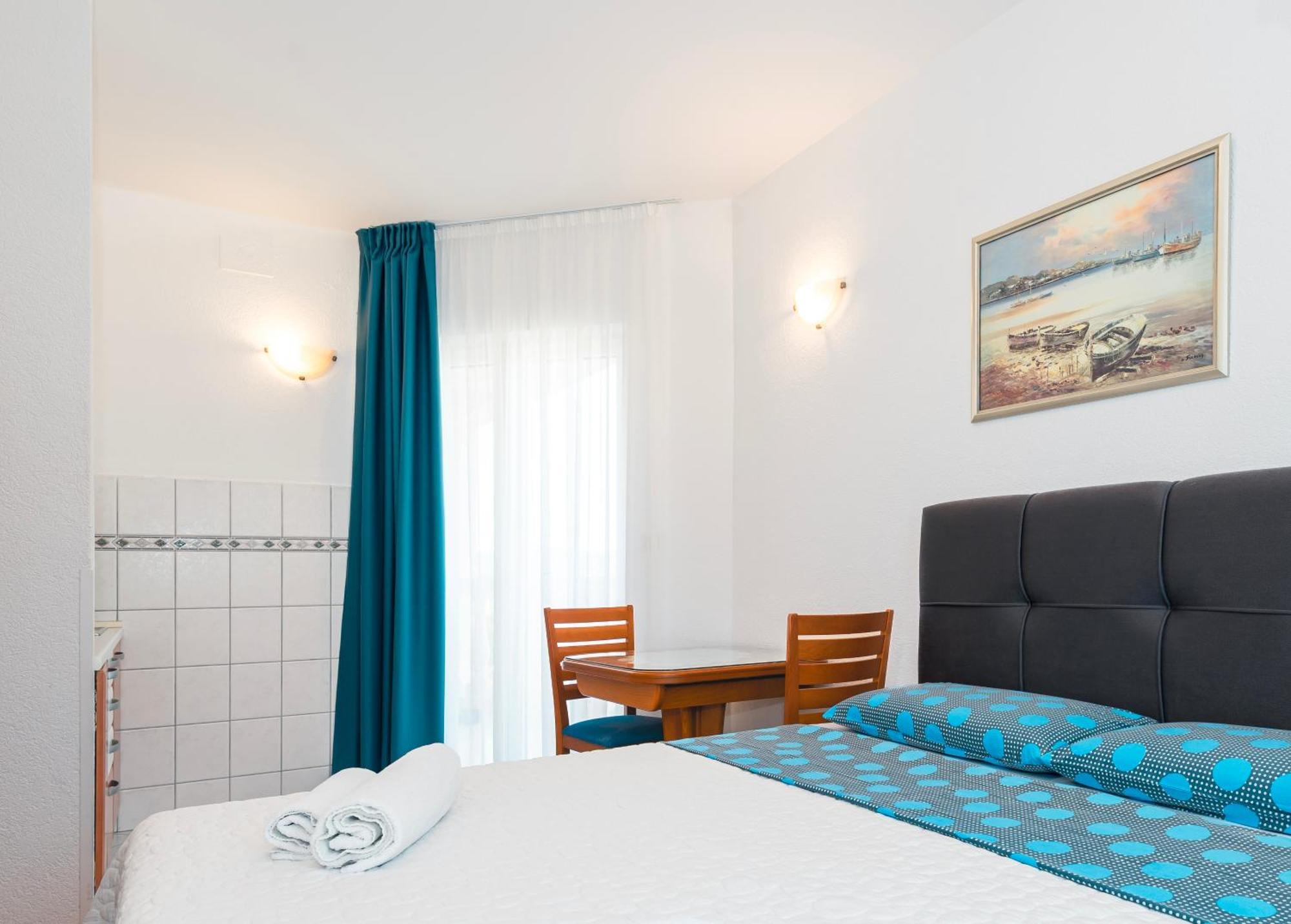 Apartments Plavi Biser Sibenik Phòng bức ảnh