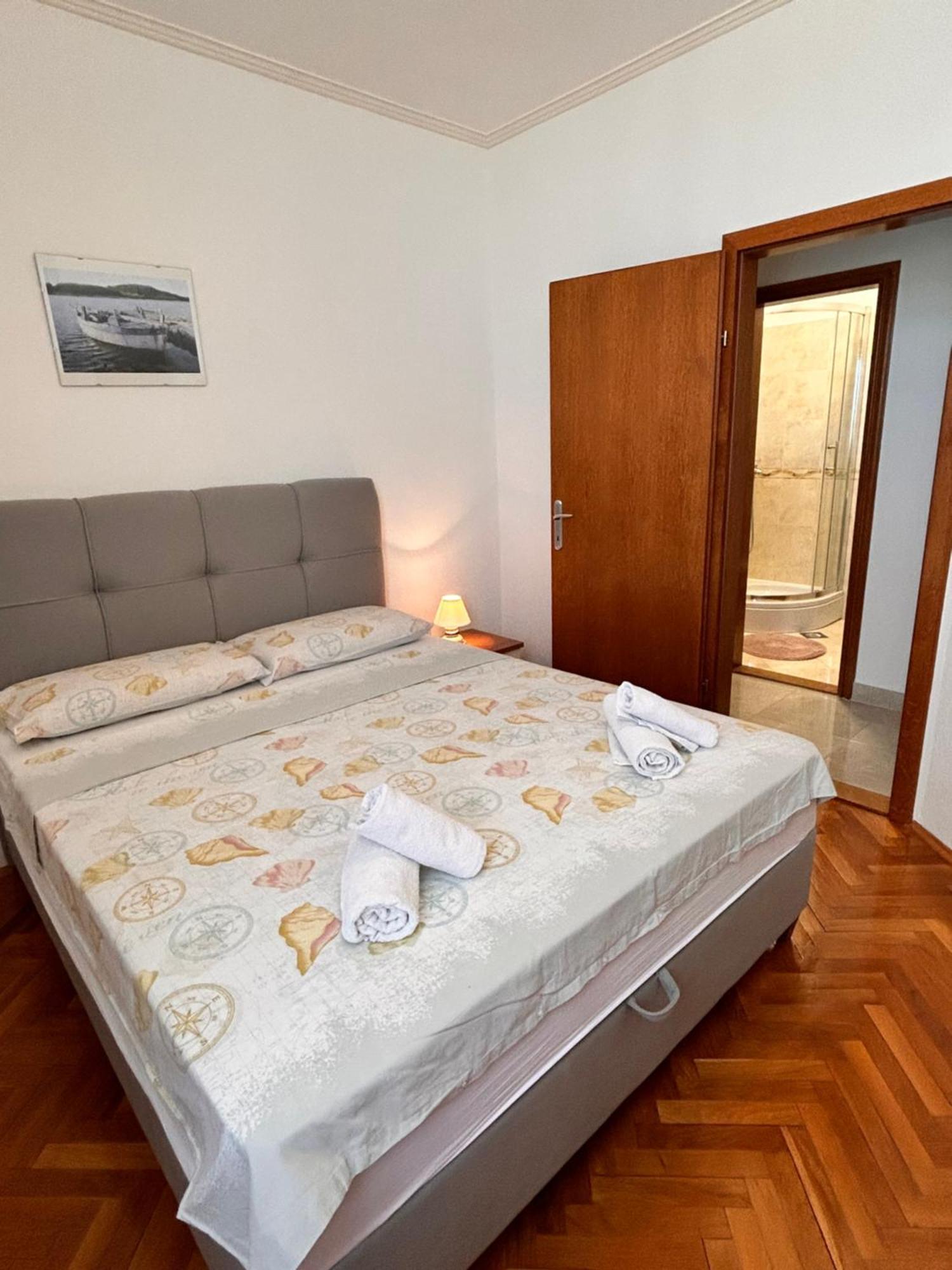 Apartments Plavi Biser Sibenik Ngoại thất bức ảnh