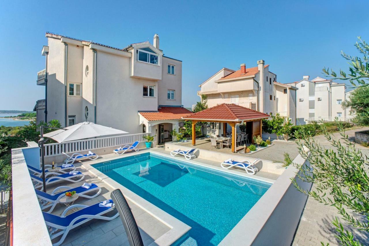Apartments Plavi Biser Sibenik Ngoại thất bức ảnh