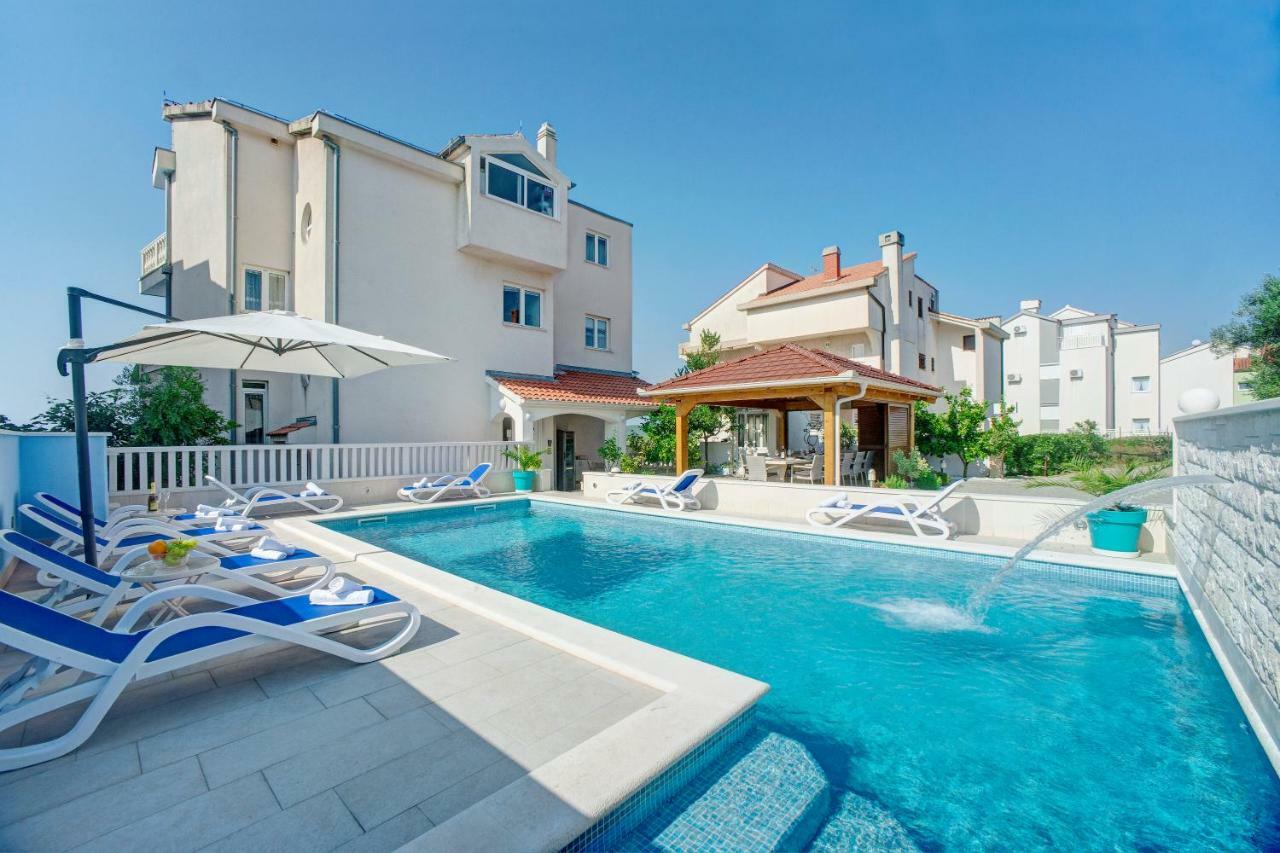 Apartments Plavi Biser Sibenik Ngoại thất bức ảnh